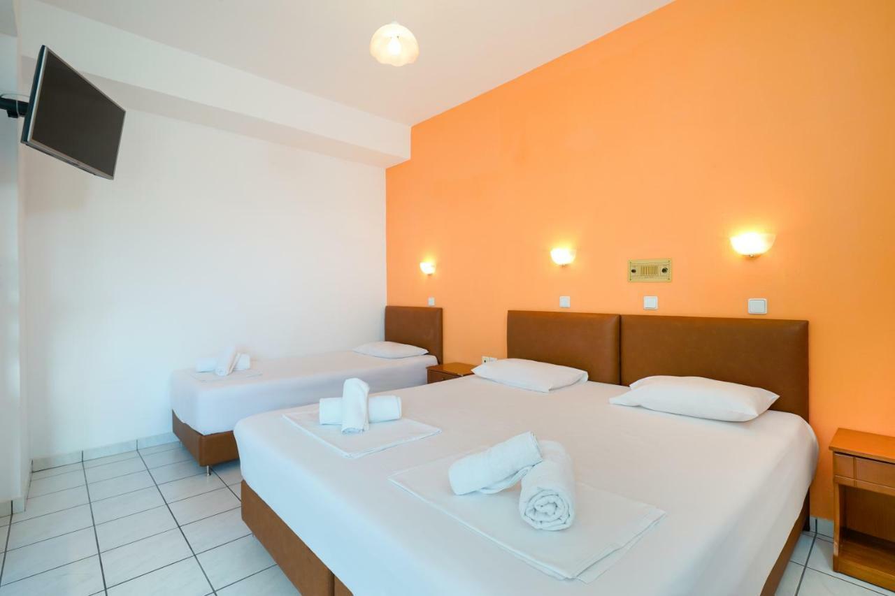 Komninos Rooms Panagia  Luaran gambar