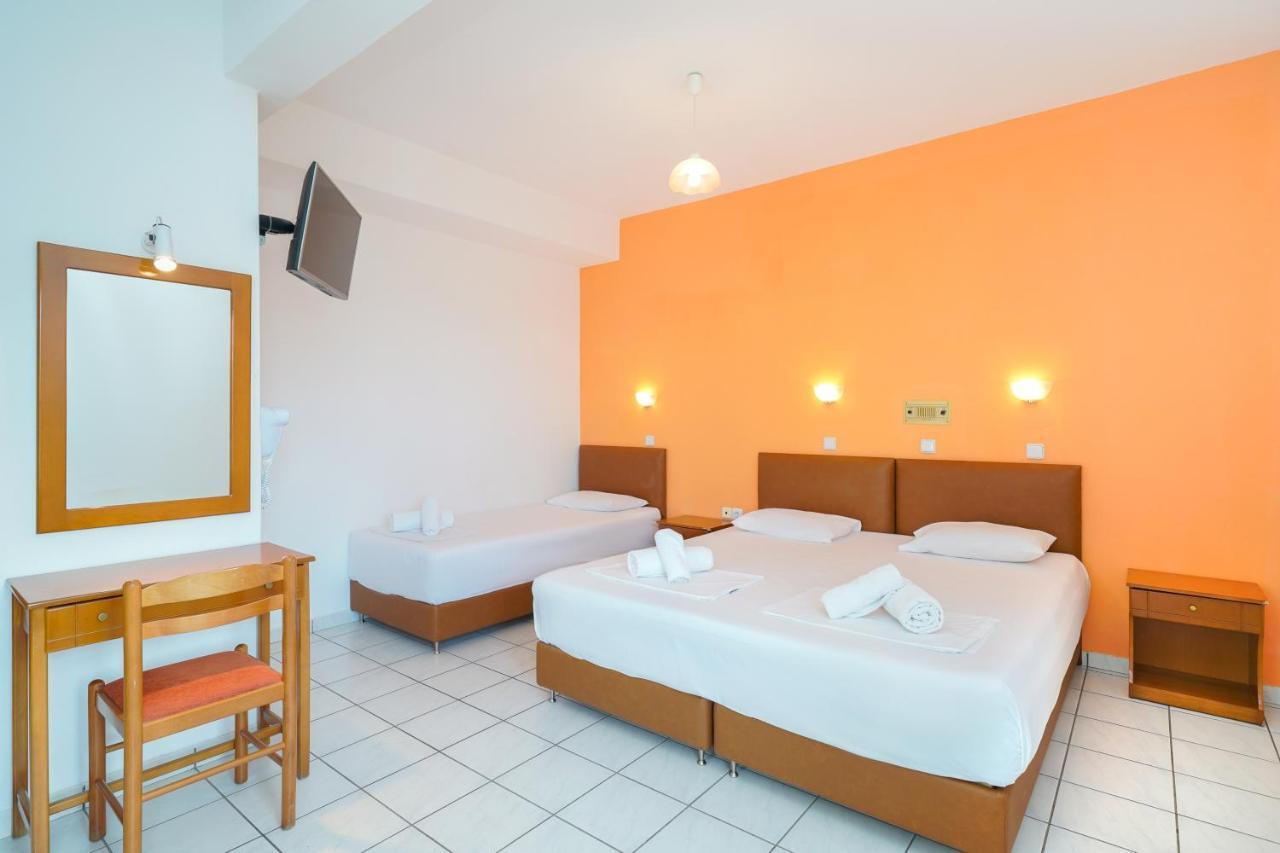 Komninos Rooms Panagia  Luaran gambar